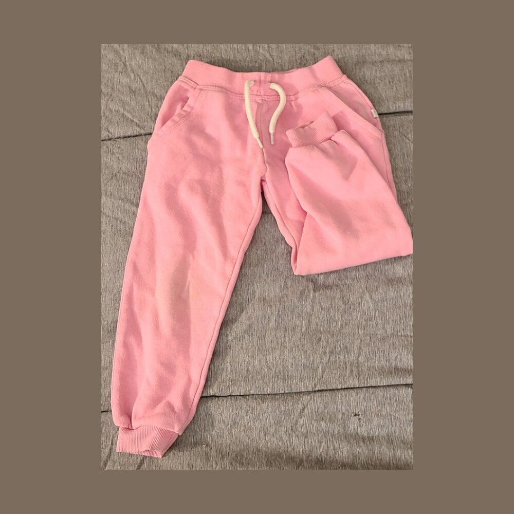 Pink Sweats - Picture 2 of 7